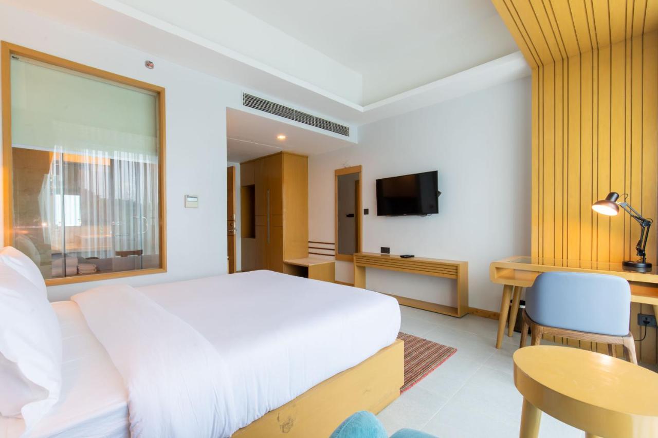 Hotel Siraichuli Chitwan Extérieur photo